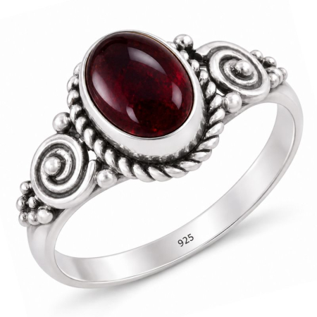Inel de argint cu granat oval Isadora