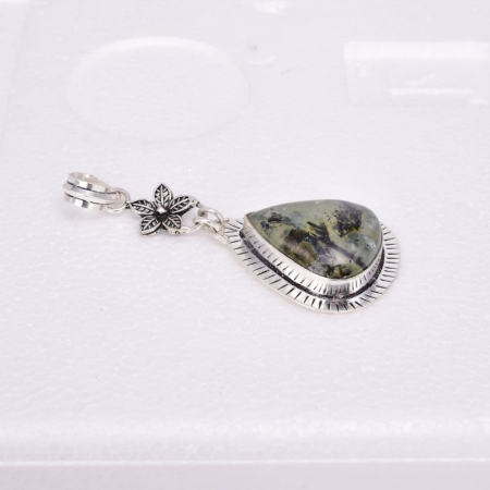 Pandantiv de argint cu piatra prehnit forma para [3]