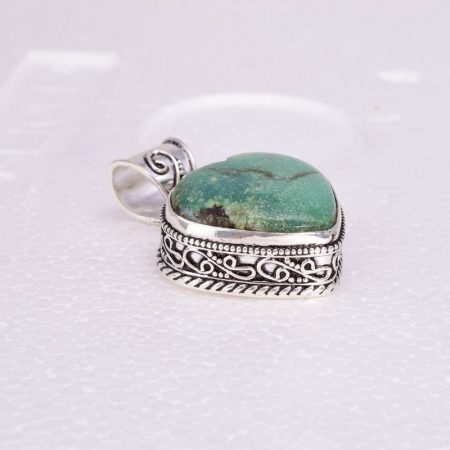 pandantiv-lucrat-manual-din-argint-inima-cu-crisopraz [3]