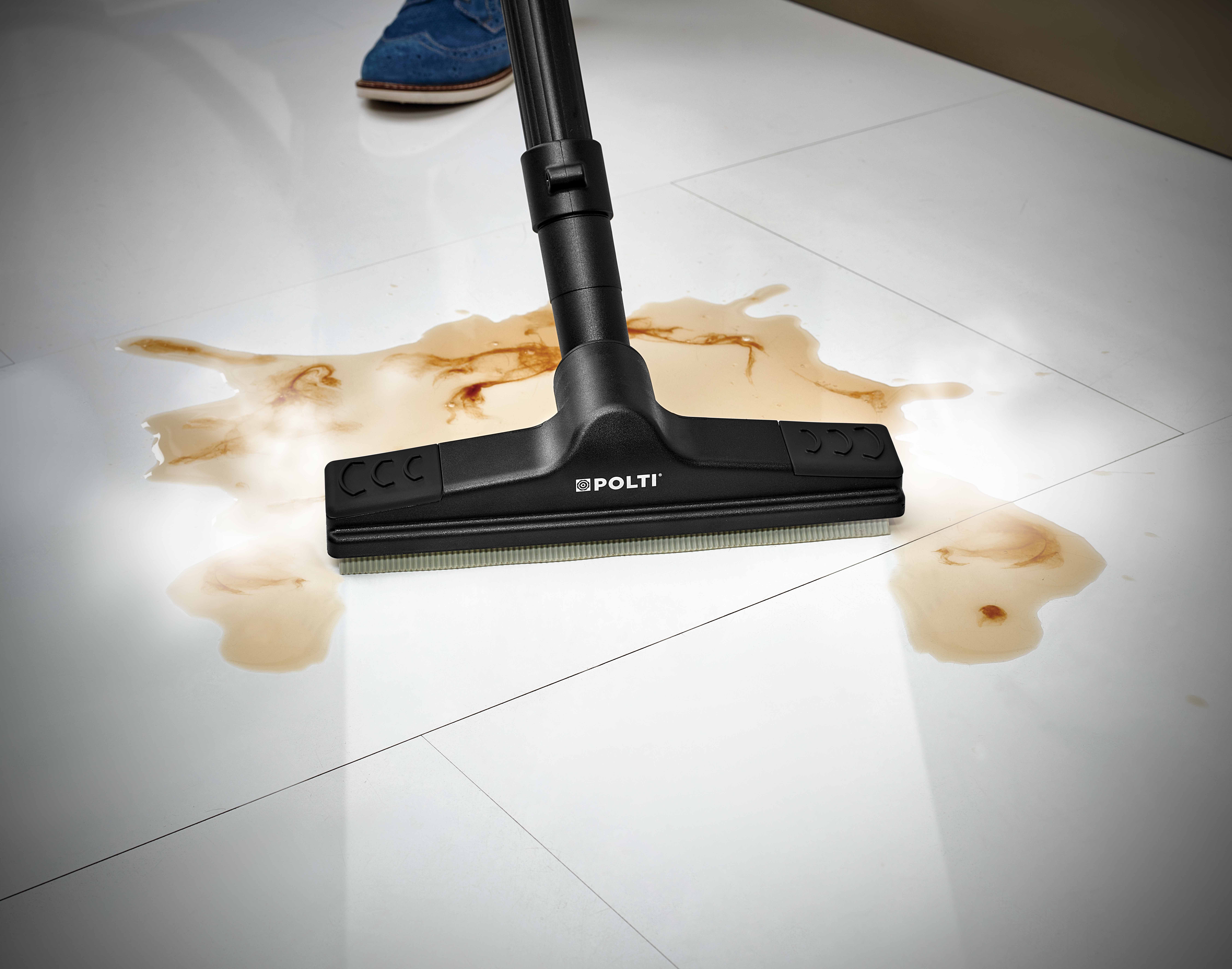 Aspiră Solide și Lichide