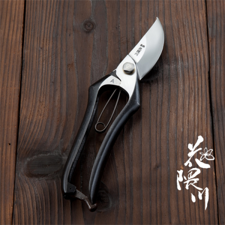 Foarfeca japoneza fabricata manual Hanakumagawa Tip A 180 (S) [1]