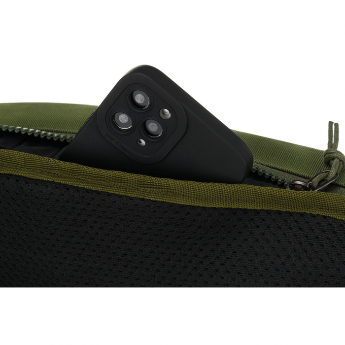 Geantă practică și spațioasă, din poliester verde, închisă cu fermoar și o capsă elegantă - Peterson PTR-PTN SWY-02-7000 GREE [9]