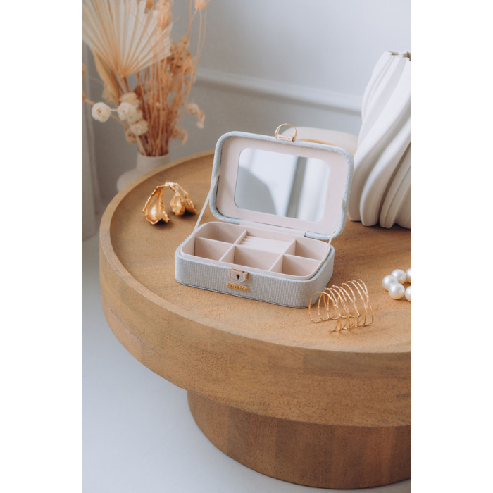 Cutie argintie spațioasă și elegantă, cu încuietoare cu cheie - Peterson PTR-PTN SZK-07-3071 SILV [4]