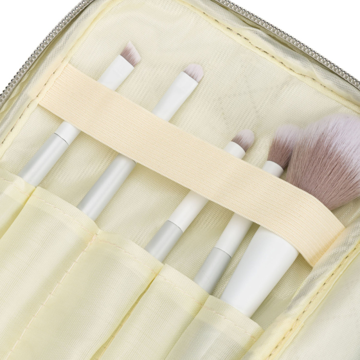 Geantă cosmetică matlasată din material sintetic, de culoare argintie, cu închidere cu fermoar - Peterson PTR-PTN KOS-DA-11-3217 S [9]