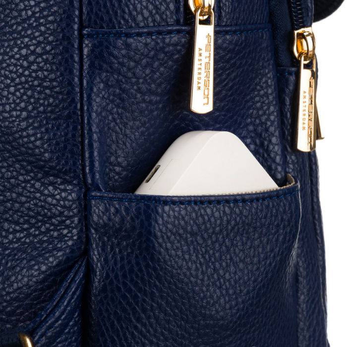 Rucsac elegant de damă bleumarin cu clapă decorată cu accesorii aurii, piele ecologică Peterson PTR-PTN SPY-2-F19 NAVY [7]