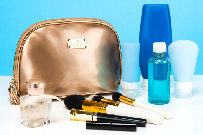 Geantă pentru cosmetice de călătorie de culoare aurie din material sintetic impermeabil - Peterson PTR-PTN K24-05-5956 GOLD [8]