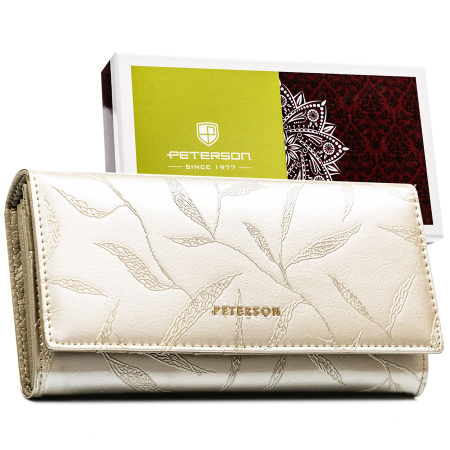  Wallets & Money Clips - Portofel de damă din piele naturală lăcuită, de culoare bej, cu închidere cu capsă - Peterson