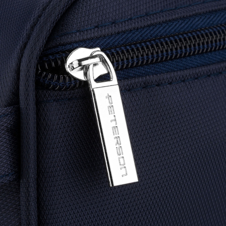 Geantă cosmetică bleumarin din material sintetic, cu un singur compartiment și închidere cu fermoar - Peterson PTR-PTN KOS-ME-9-3392 NA [5]