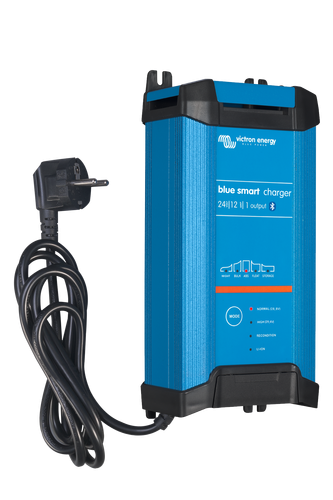 Blue Smart IP22 Charger 24/16(3) 230V CEE 7/7-big