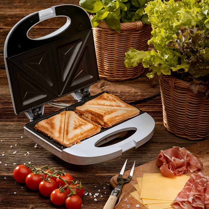 Sandwich Maker 750W AD 301 de la Adler [5]