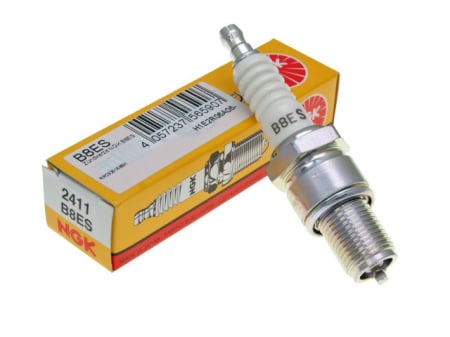 Piese scutere  - Bujie moto / scuter NGK B8ES