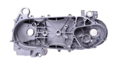  Piese motor scuter  - Carter stanga scuter GY6 125/150cc (410mm)