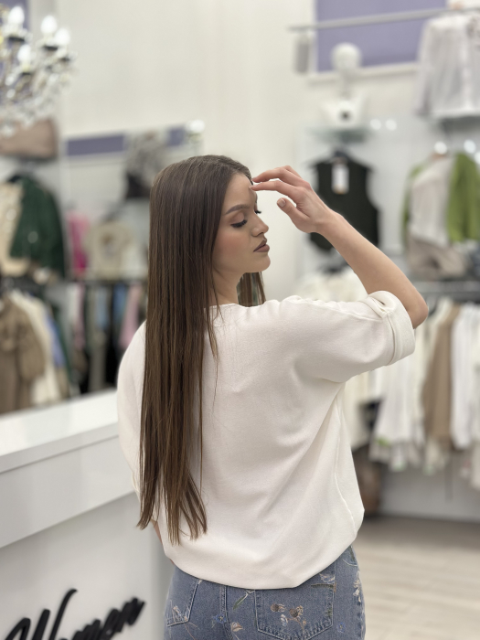 Bluza alba cu accesoriu pietricele [3]