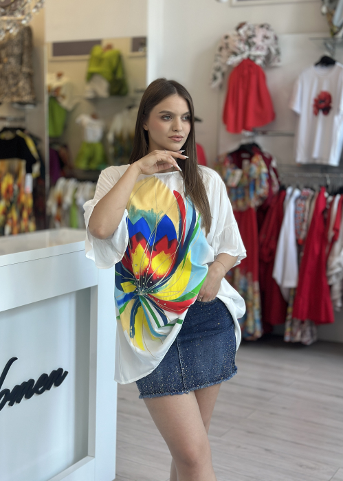 Bluza alba cu imprimeu floare colorata si pietricele [3]