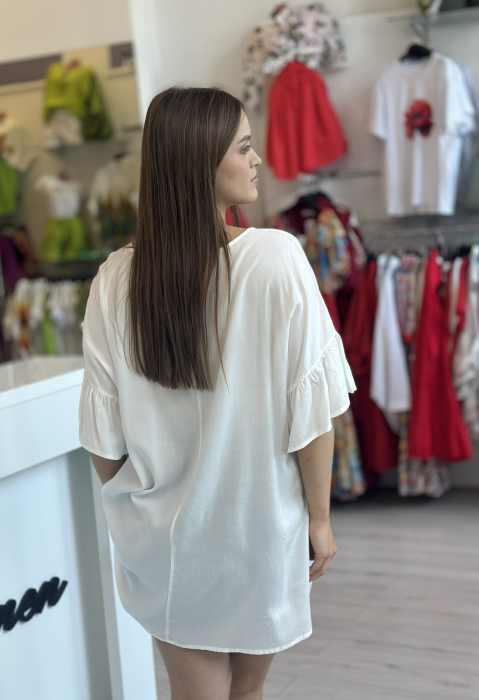 Bluza alba cu imprimeu floare colorata si pietricele [4]