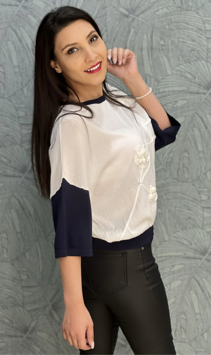 Bluza cu broderie [3]