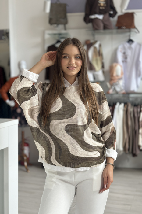 Bluza dama bej cu verde tip fluture cu imprimeu ondulat