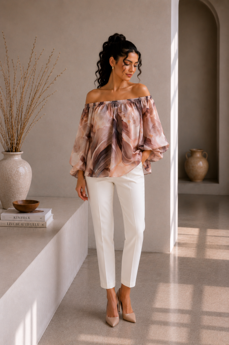 Bluza dama crem cu imprimeu floral maro si maneci bufante [2]
