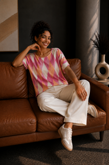 Bluza dama din vascoza cu imprimeu geometric roz [4]