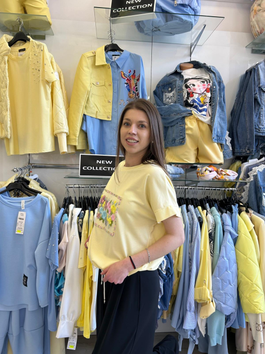 Bluza dama galbena cu snur si broderie flori multicolore [3]