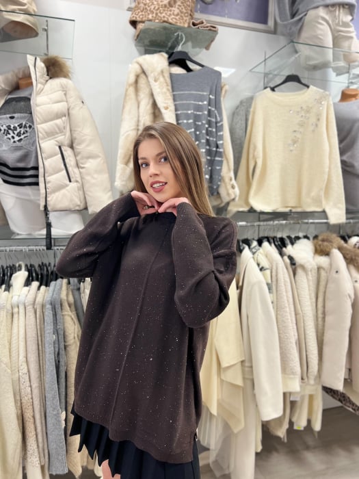 Bluza dama maro cu sclipici si gat rotund