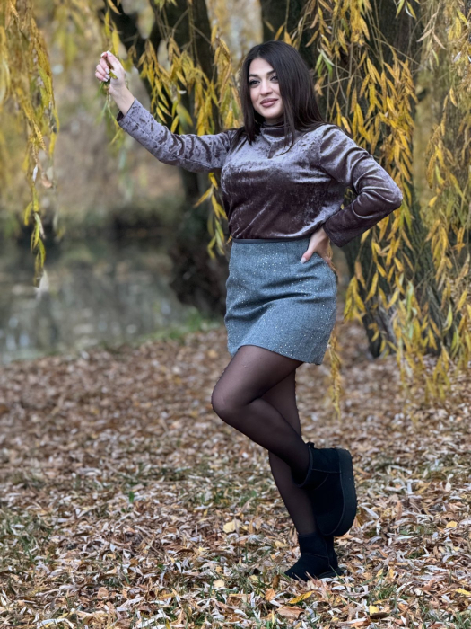 Bluza dama maro din catifea [2]