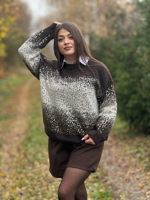 Bluza dama maro tricotata cu gat rotund si paiete [2]