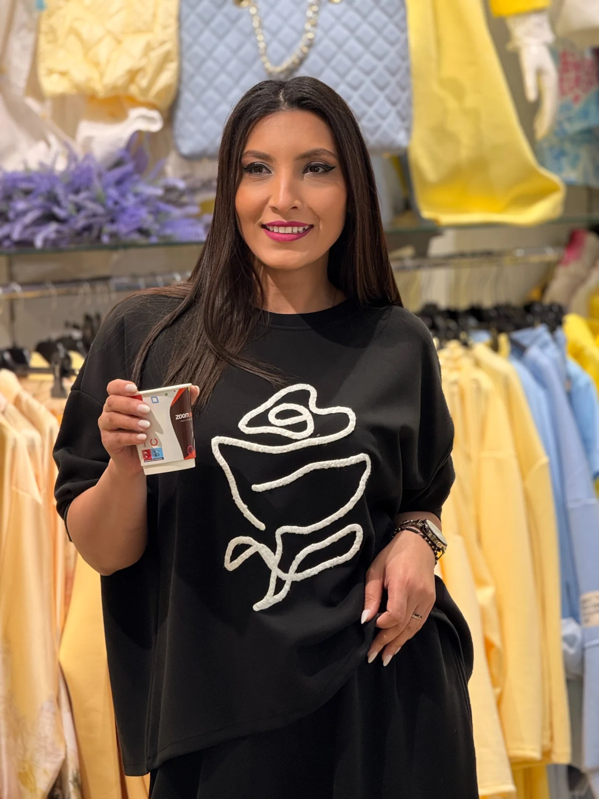 Bluza dama neagra cu broderie minimalista [3]