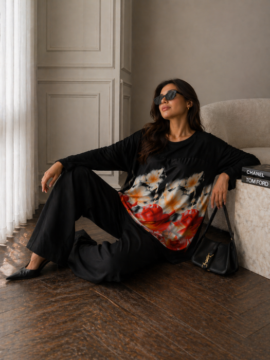 Bluza dama neagra cu imprimeu floral in nuante calde [4]