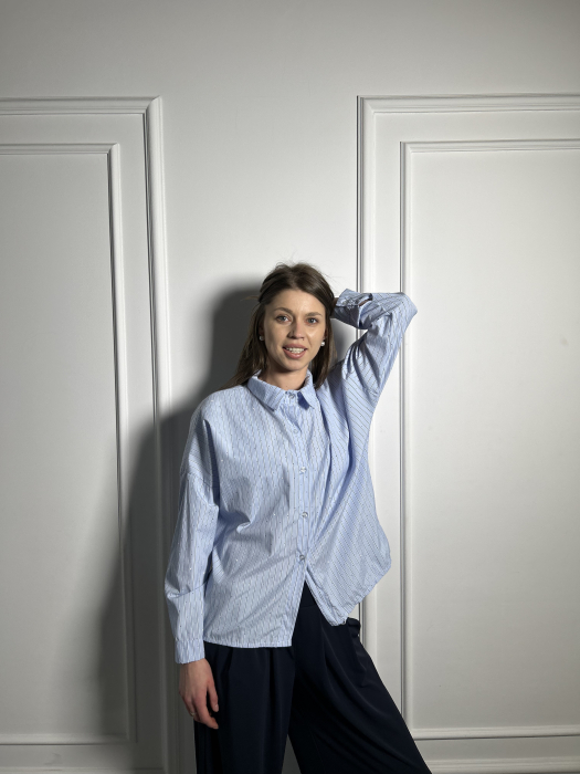 Bluza dama tip camasa cu dungi verticale si strasuri fine [4]
