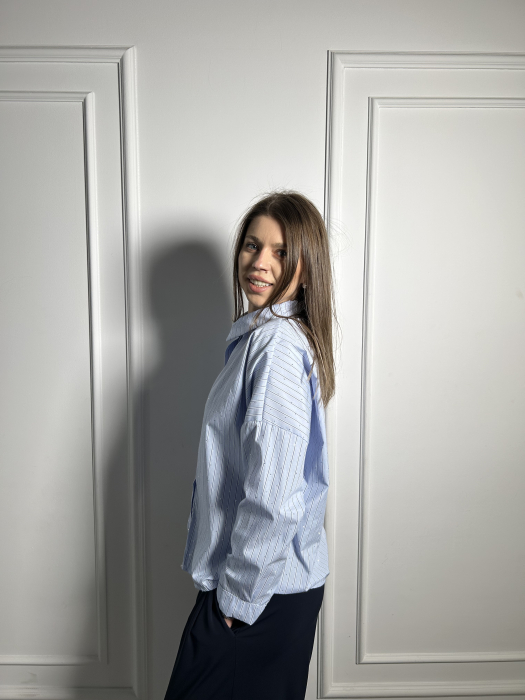 Bluza dama tip camasa cu dungi verticale si strasuri fine [2]