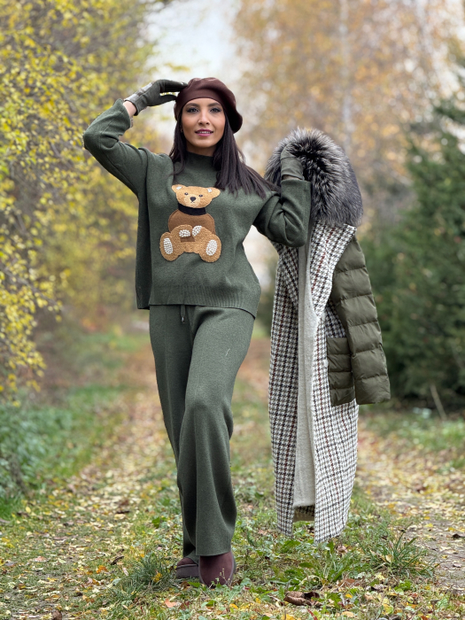 Bluza dama verde kaki cu ursulet si perlute [3]