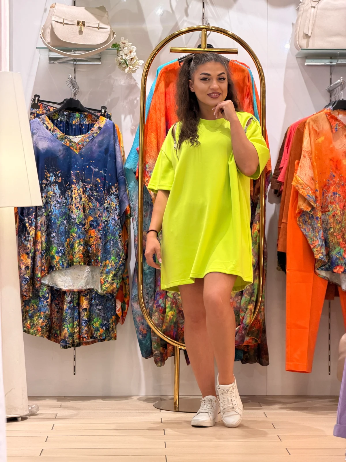 Bluza dama verde neon cu fermoare verticale [4]