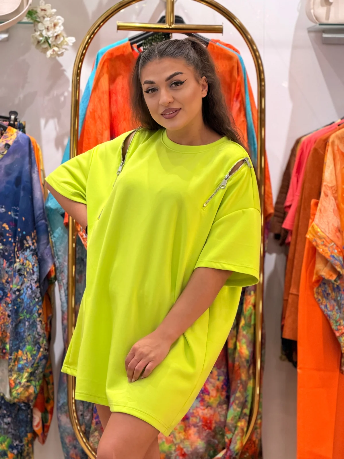 Bluza dama verde neon cu fermoare verticale [2]