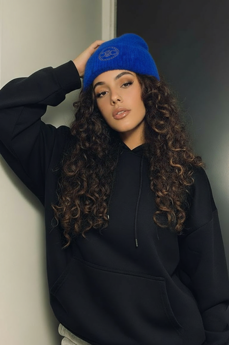 Caciula dama albastra cu pietricele [1]