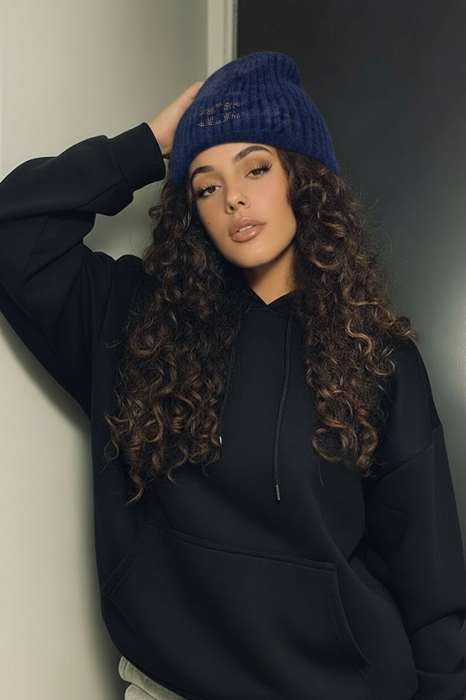 Caciula dama bleumarin cu pietricele [1]