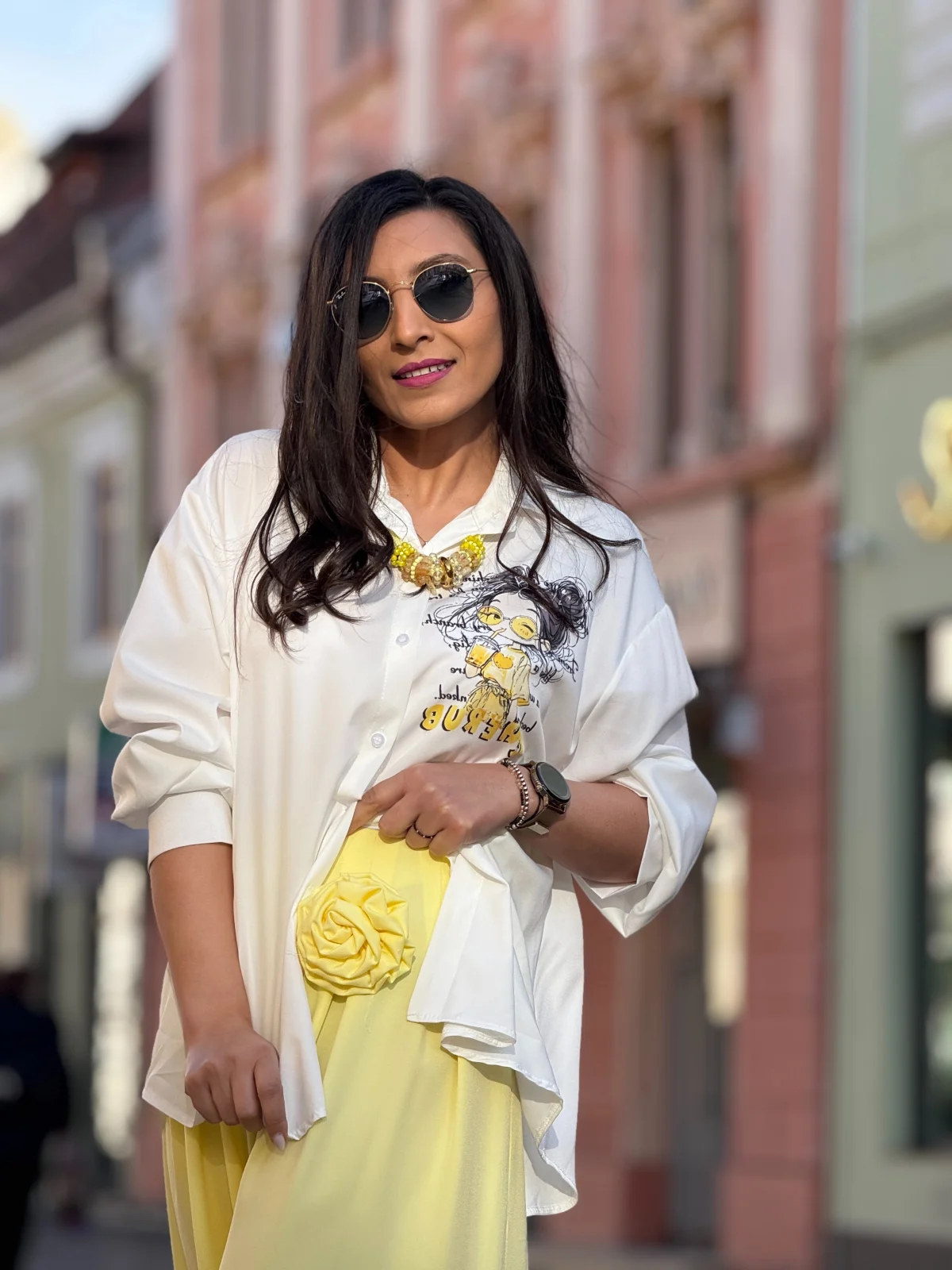 Camasa dama alba cu imprimeu fetita cu ochelari de soare [5]