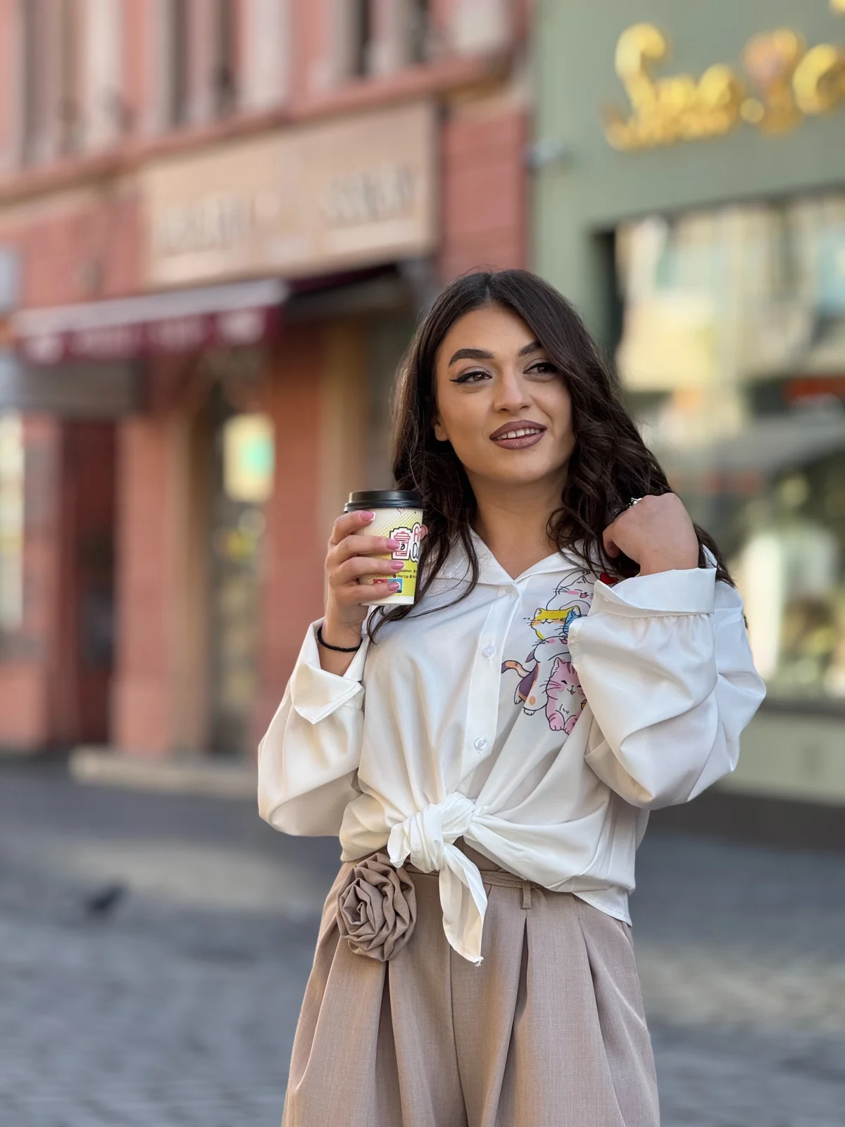 Camasa dama alba cu imprimeu pisicute [2]