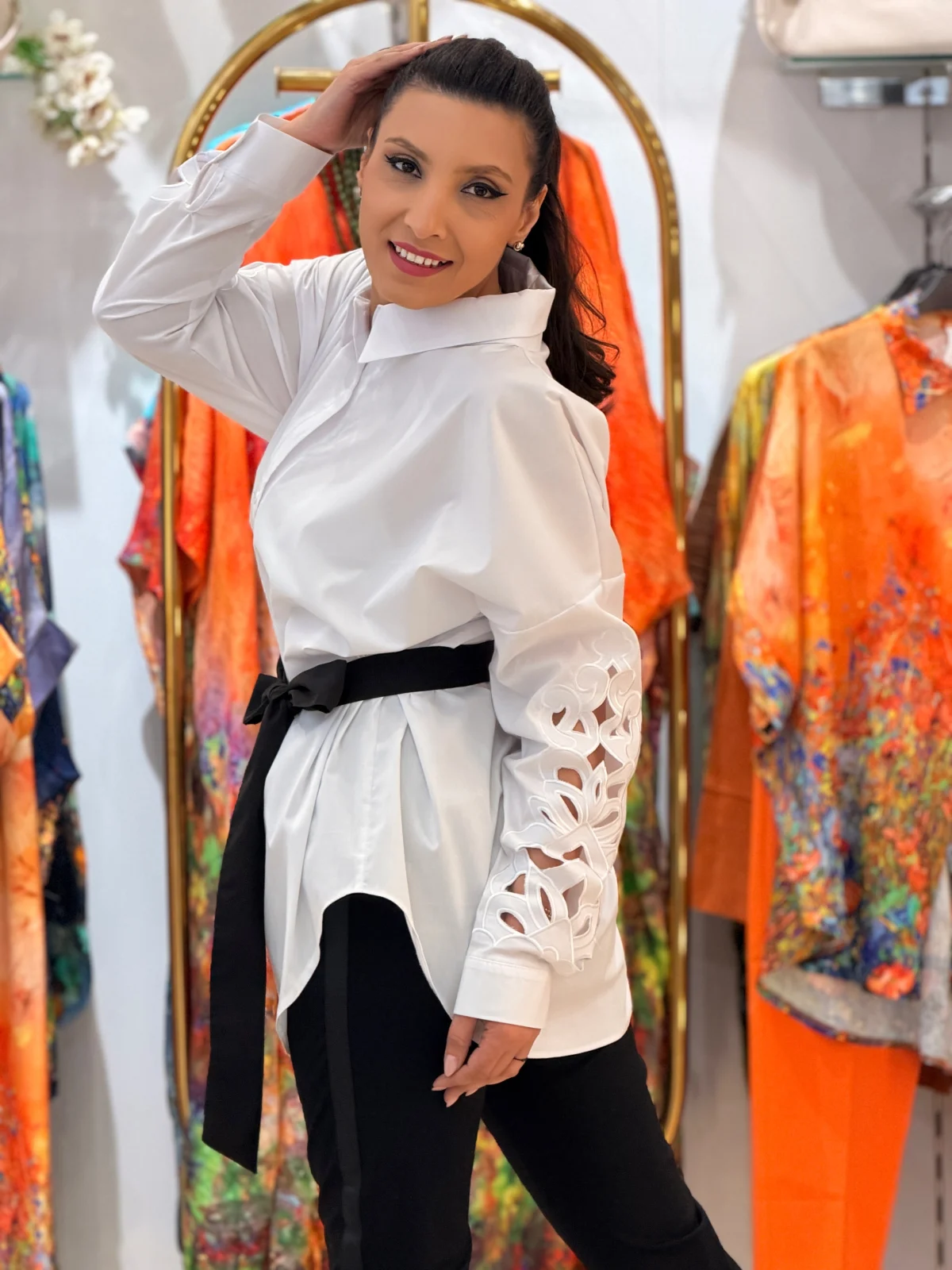 Camasa dama alba oversized cu decupaje pe maneca [4]