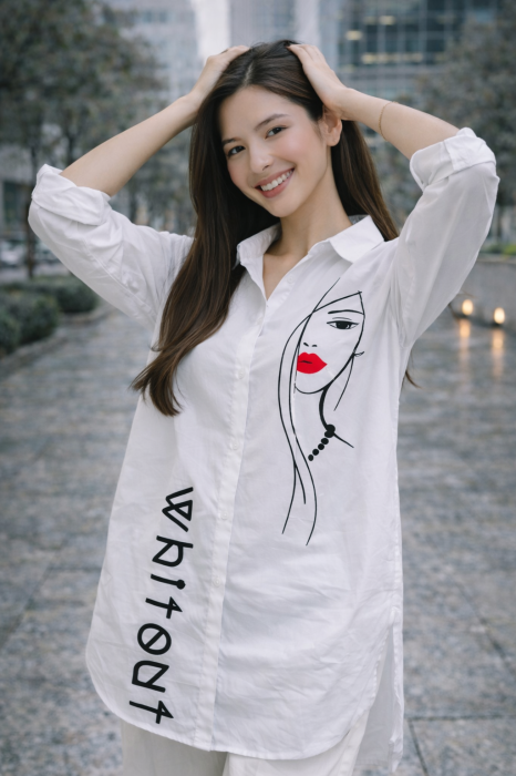 Camasa dama alba tip tunica cu imprimeu minimalist [4]