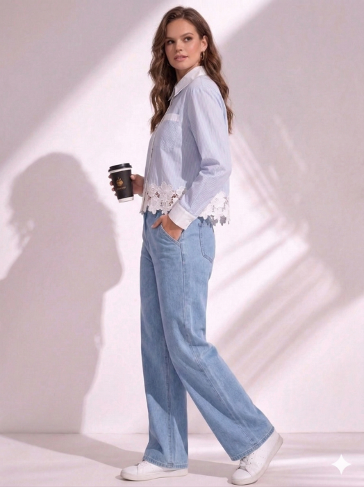 Camasa dama albastra cu dungi albe si broderie florala [3]