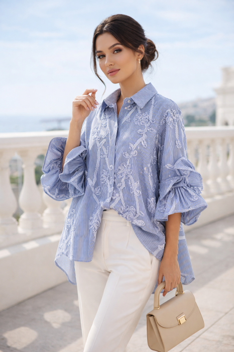 Camasa dama albastra cu dungi albe si maneci cu volane [3]