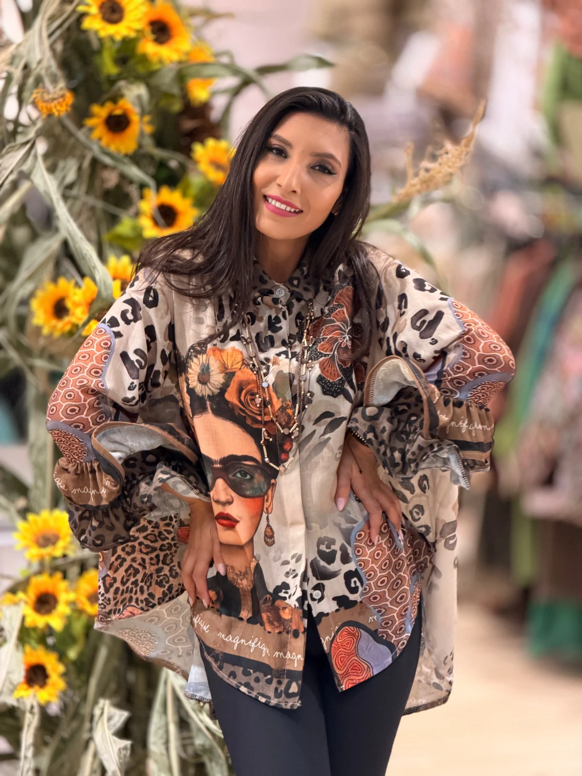 Camasa dama bej cu imprimeu Frida si animal print [2]