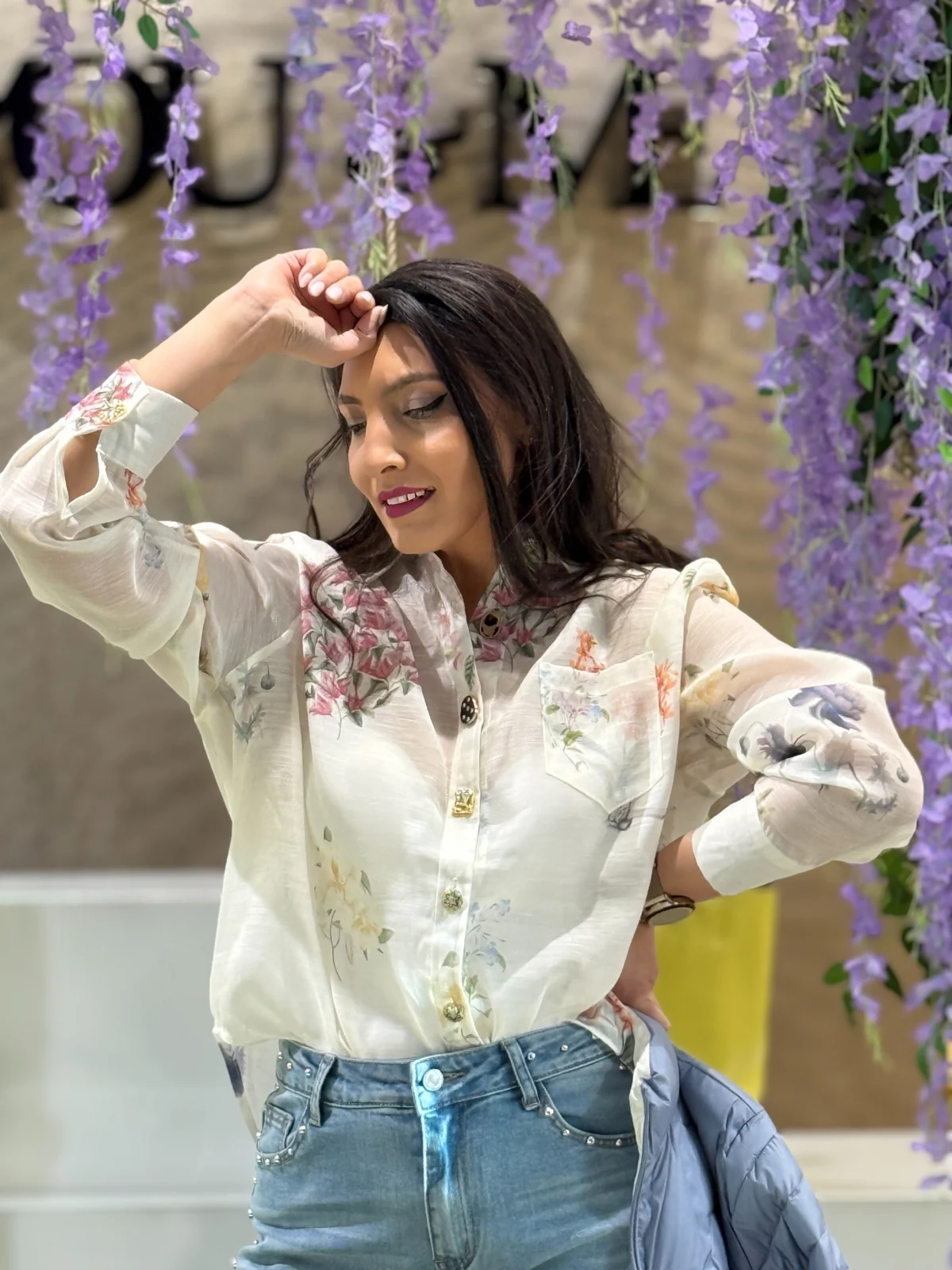 Camasa dama bej cu insertii fine de flori [3]