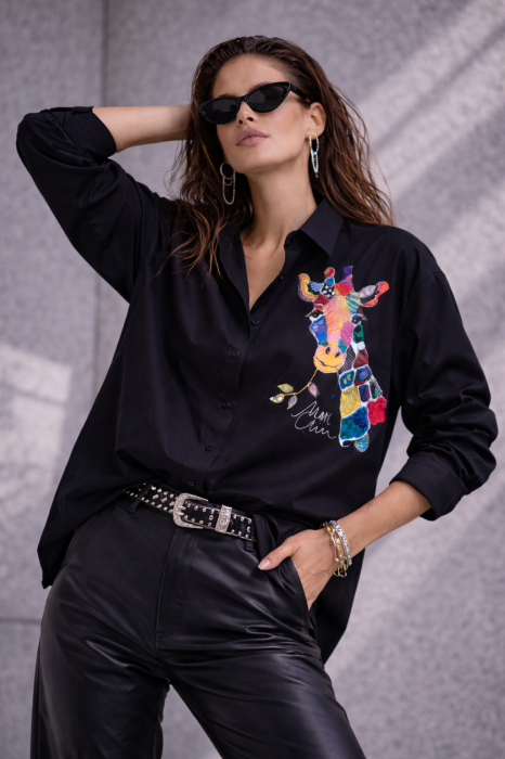Camasa dama neagra din bumbac cu imprimeu girafa multicolora [2]
