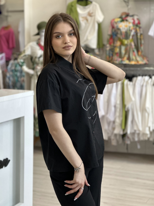 Camasa neagra din bumbac cu desen dunga curbata punctata [2]