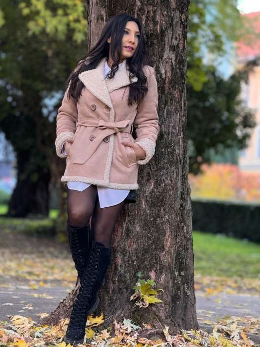 Cojoc dama scurt cu buzunare si cordon in talie