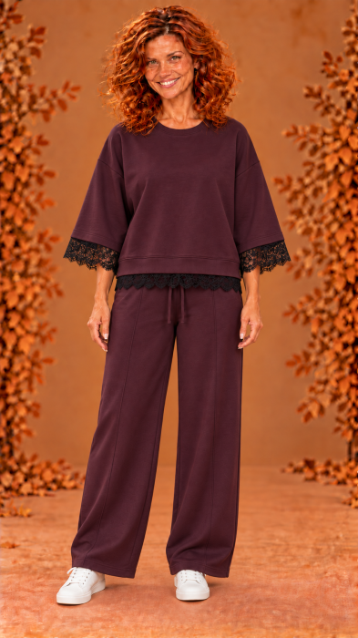 Compleu dama bordo cu inserti dantela neagra la bluza [3]