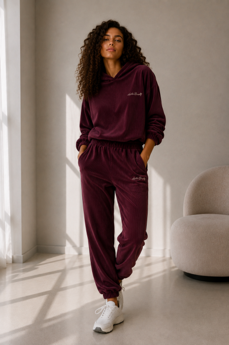 Compleu dama sport bordo din catifea [2]