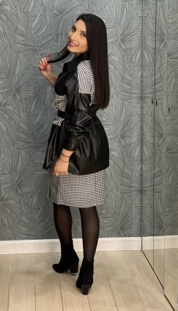 Costum format din rochita cu patratele si jacheta [3]